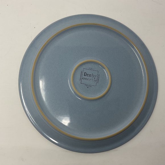 Denby Everyday Cool Blue Stoneware Dinner Plate (4 available $20 EACH) - Picture 3 of 4